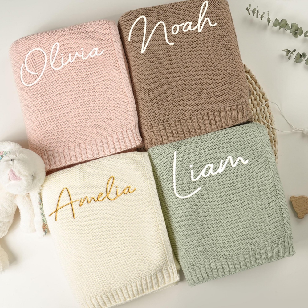 Baby Nursery Keepsake - Kocyk dziecięcy z haftowanym imieniem na